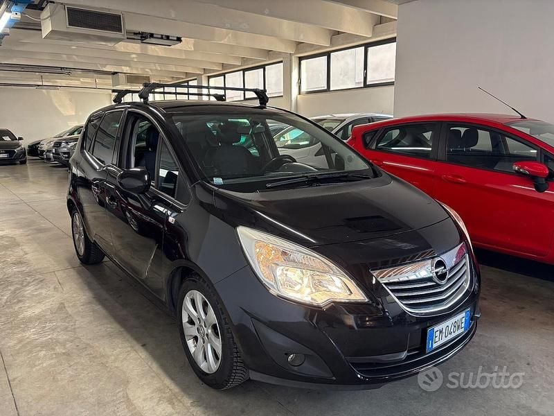 Usata Opel Meriva 95 CV (69 kW) 2012 Nero Monovolume