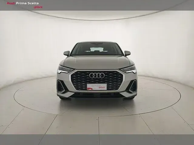 Usata Audi Q3 Sportback S-Line 150 CV (110 kW) 2022 Argento rugiada metallizzato SUV