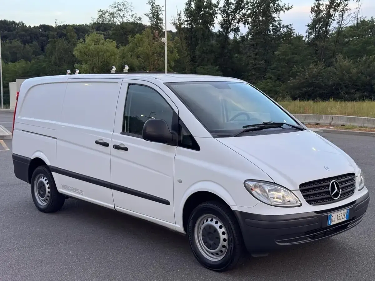 Usata Mercedes Vito 108 CV (79 kW) 2007 Bianco
