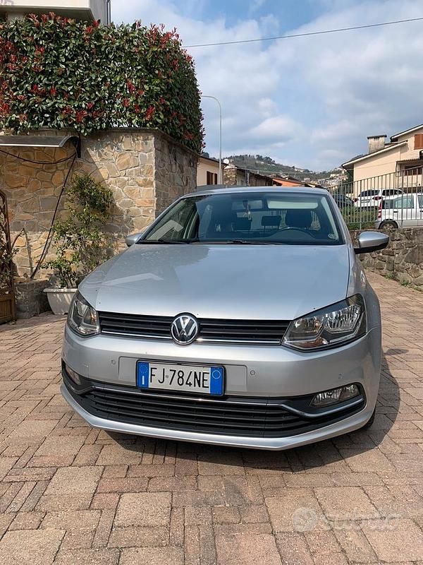 Usata VW Polo Comfortline 75 CV (55 kW) 2017 Grigio Berlina