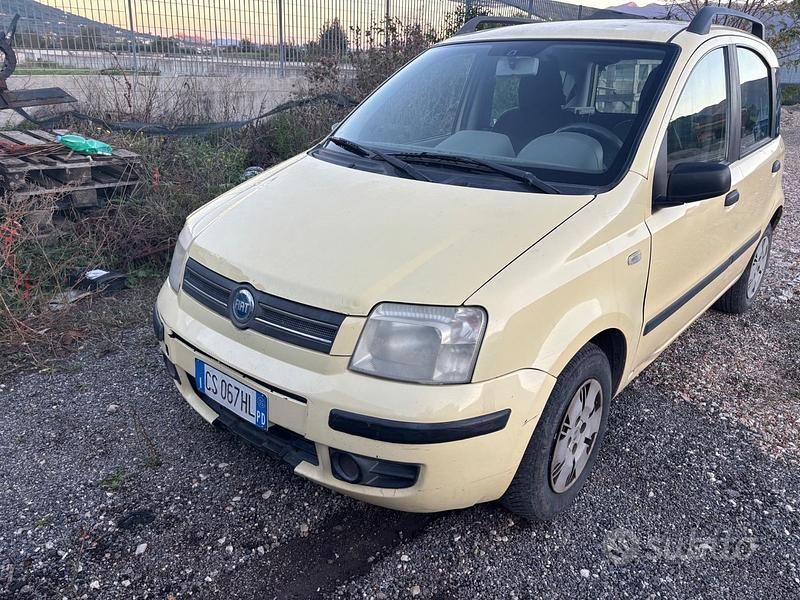 Usata Fiat Panda Dynamic 54 CV (39 kW) 2005 Giallo Utilitaria