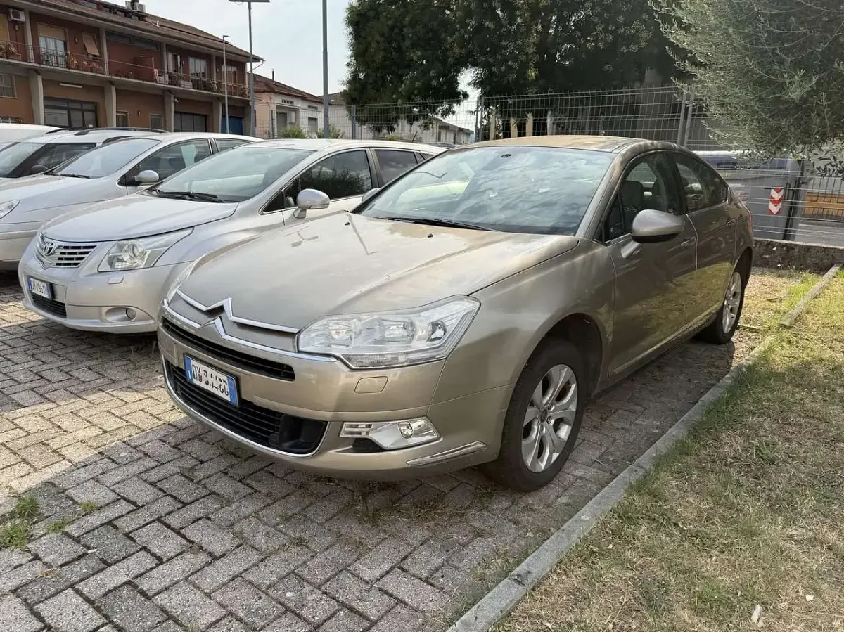 Usata Citroën C5 Exclusive 163 CV (119 kW) 2009 Oro Berlina