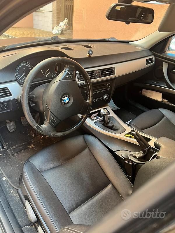 Usata BMW 320 2010 Nero Station wagon