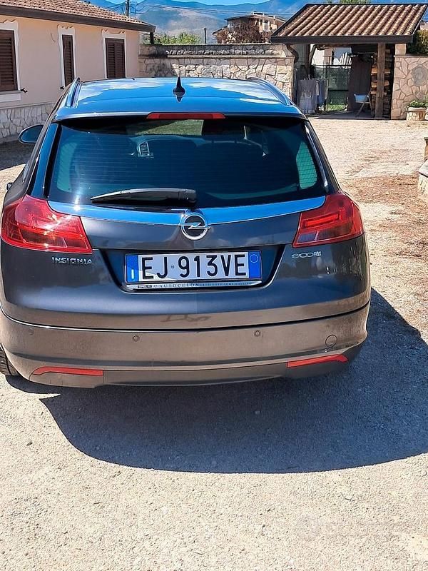 Usata Opel Insignia 160 CV (117 kW) 2010 Berlina