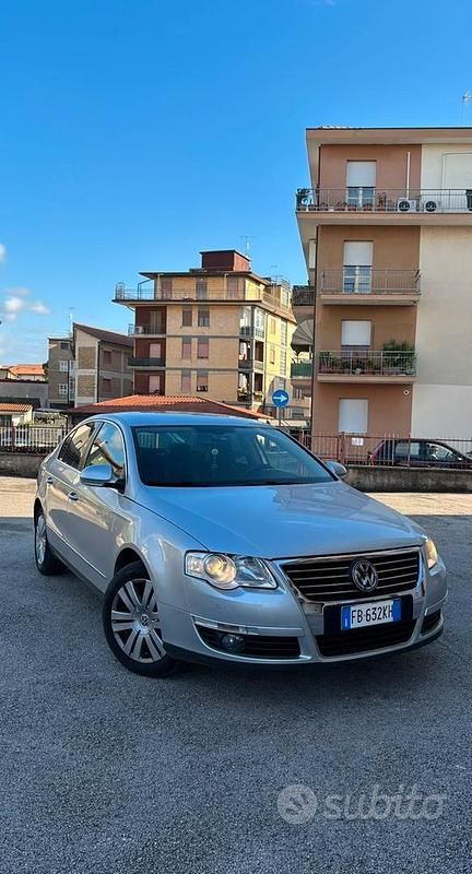 Usata VW Passat 140 CV (102 kW) 2008 Grigio Berlina