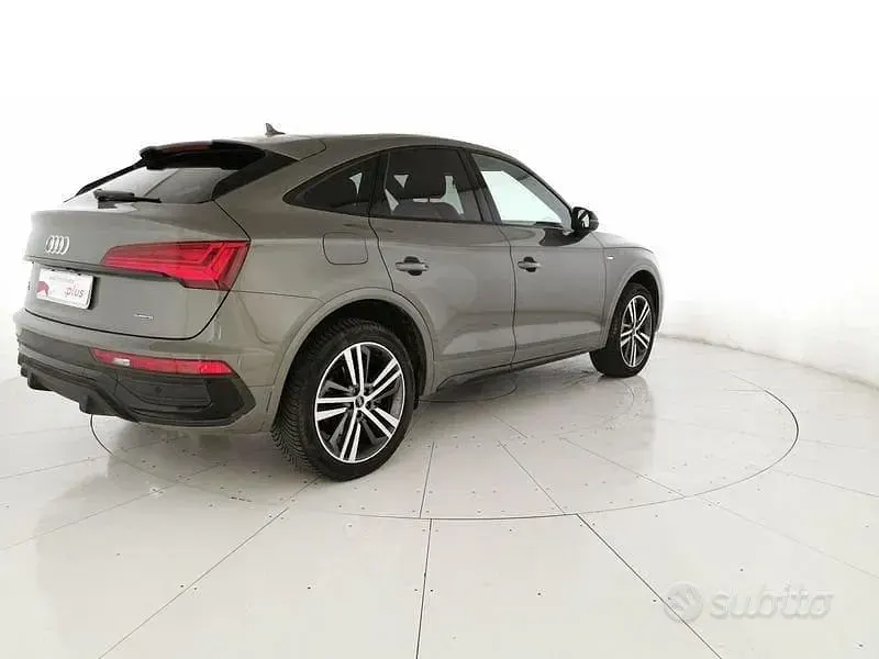 Usata Audi Q5 Sportback S-line plus 204 CV (150 kW) 2025 Grigio SUV