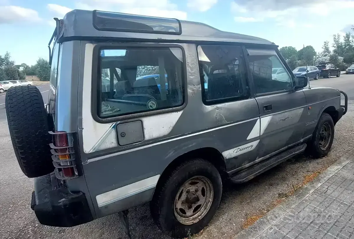 Usata Land Rover Discovery 113 CV (83 kW) 1990 Bluazzurro SUV