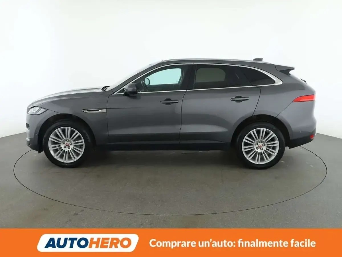 Occasion Jaguar F-Pace Portfolio 180 PK (132 kW) 2018 Grijs SUV