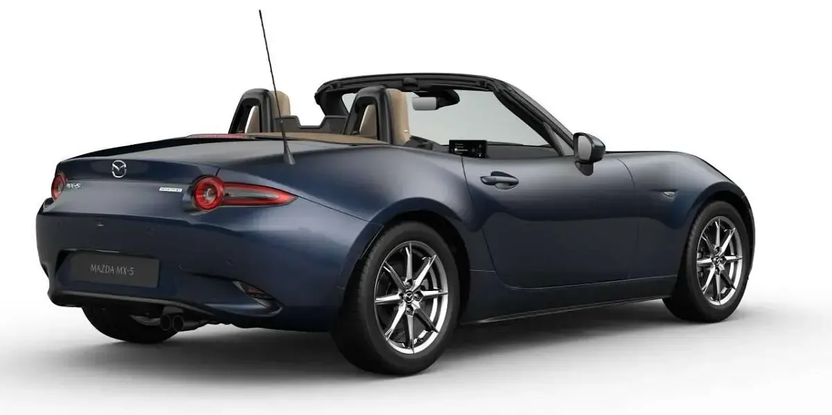 Usata Mazda MX5 Kazari 132 CV (97 kW) 2026 Deep crystal blue Cabrio