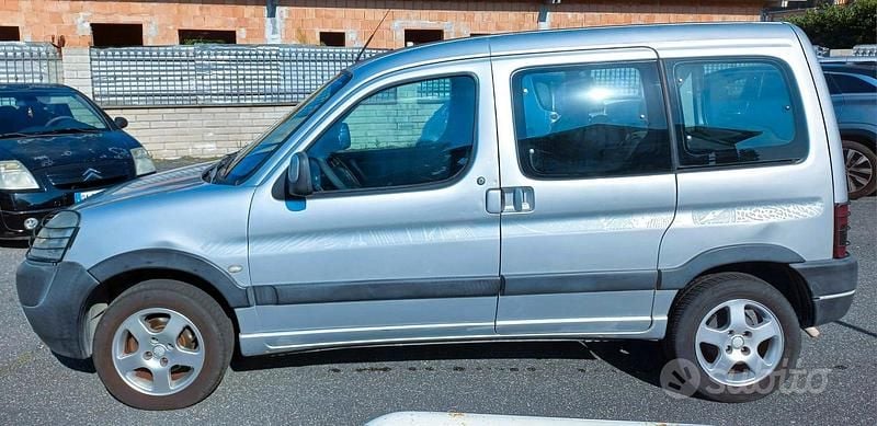 Argento Usata 2005 Peugeot Partner Monovolume | 3500 € - Immagine 1/4