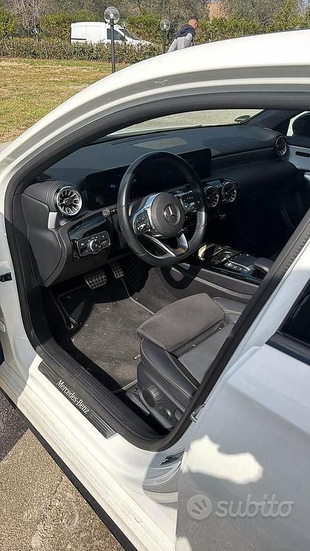 Usata Mercedes A180 116 CV (85 kW) 2021 Bianco Berlina