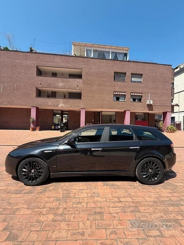 Usado Alfa Romeo 159 Ti 170 CV (125 kW) 2013 Negro Familiar