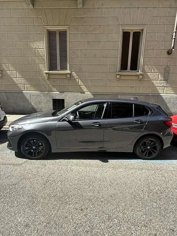 Usata BMW 118 M Sport 150 CV (110 kW) 2020 Grigio Utilitaria