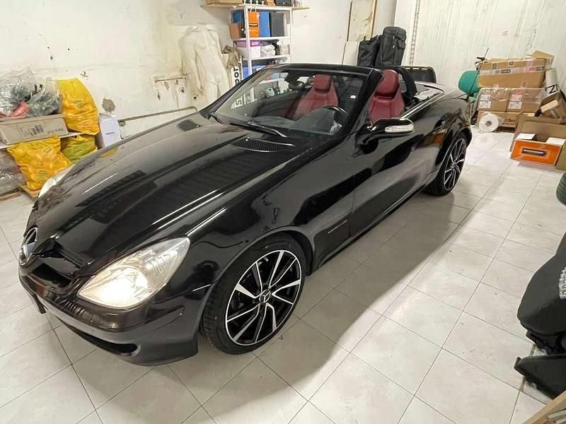Usata Mercedes SLK200 163 CV (119 kW) 2005 Nero Cabrio