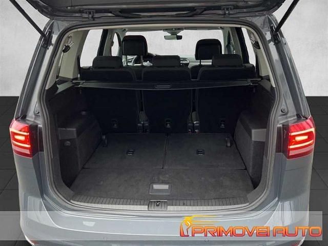 Usata VW Touran Comfortline 150 CV (110 kW) 2023 Grigio Monovolume