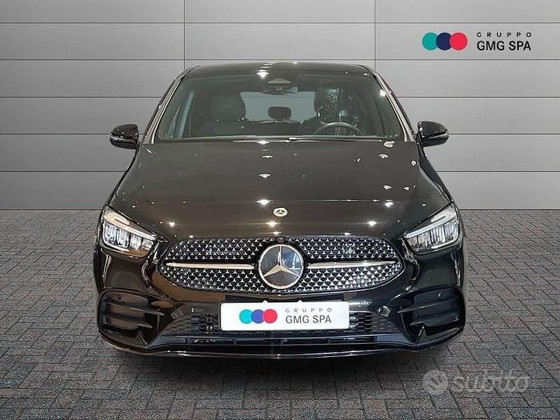Usata Mercedes B180 AMG Line Premium 116 CV (85 kW) 2024 Nero Monovolume