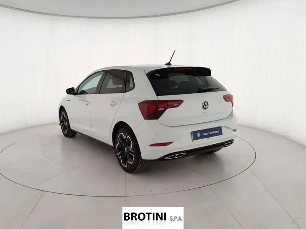 Usata VW Polo R-line Plus 95 CV (69 kW) 2025 Bianco pastello Utilitaria