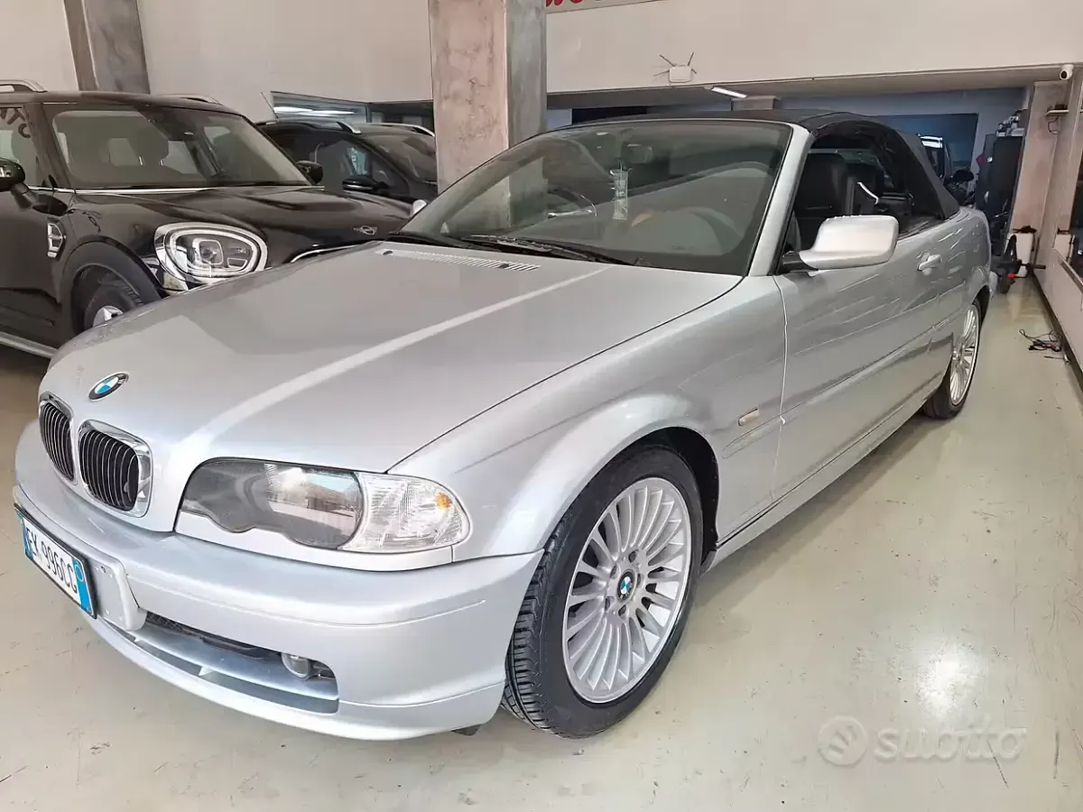Usata BMW 318 143 CV (105 kW) 2002 Grigio Cabrio