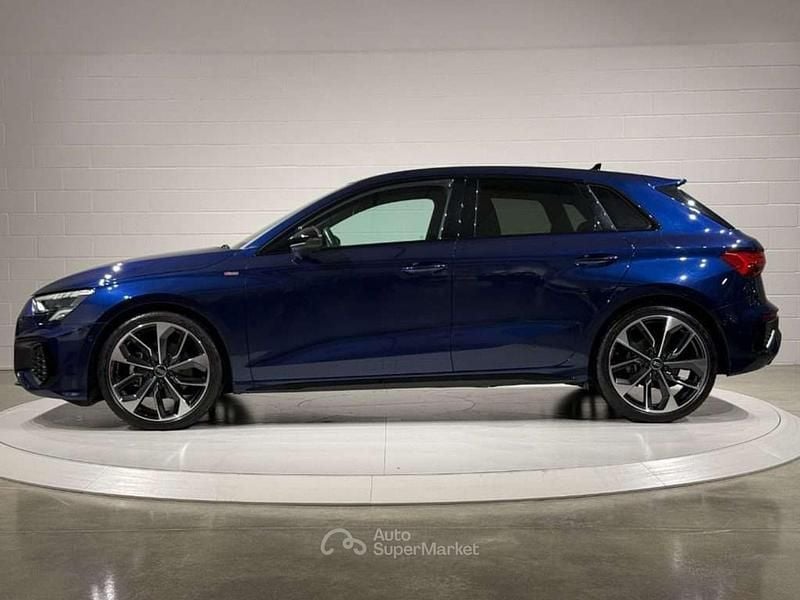 Usata Audi A3 S-Line 200 CV (147 kW) 2023 Blu Berlina