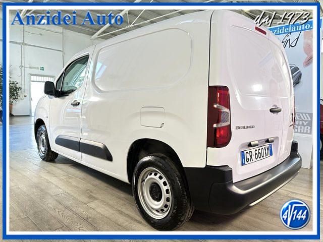 Usata Citroën Berlingo 102 CV (75 kW) 2023 Bianco pastello Monovolume