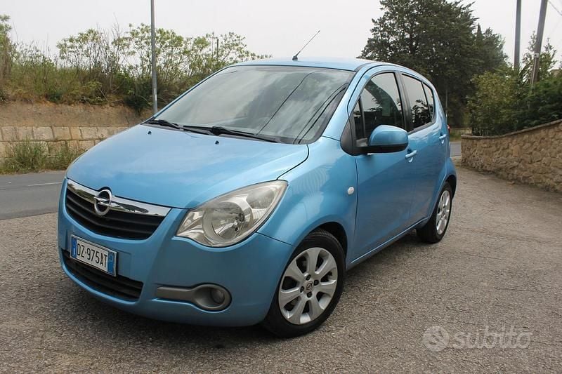 Usata Opel Agila 86 CV (63 kW) 2009 Blu Utilitaria