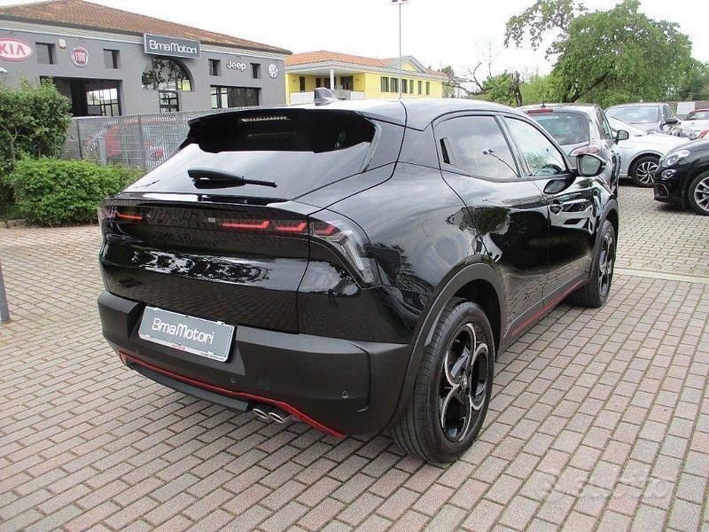 Nuova Alfa Romeo GT Junior Edizione Speciale 136 CV (100 kW) 2025 Nero SUV