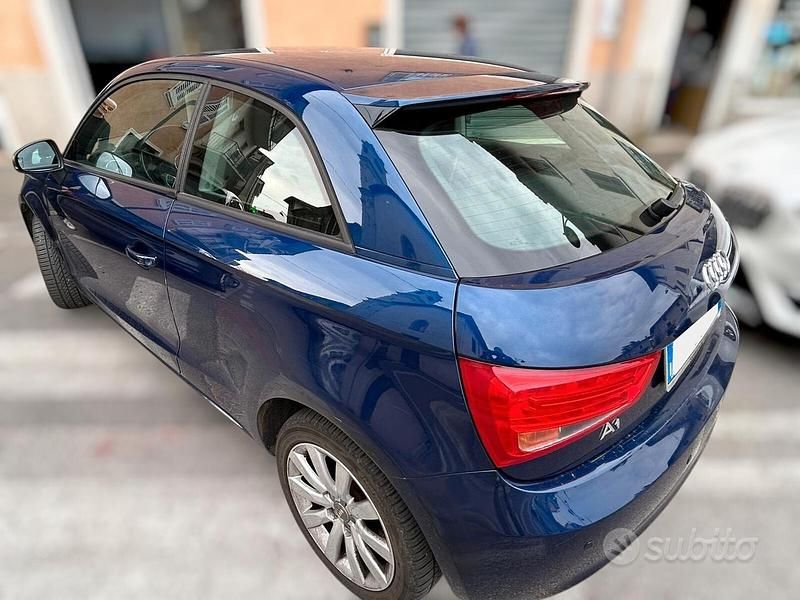 Usata Audi A1 90 CV (66 kW) 2013 Blu Utilitaria