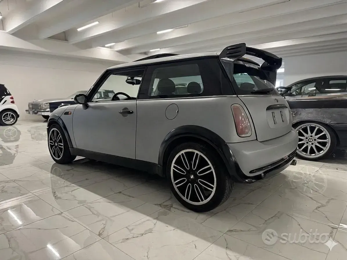 Usata Mini ONE 90 CV (66 kW) 2005 Grigio Utilitaria