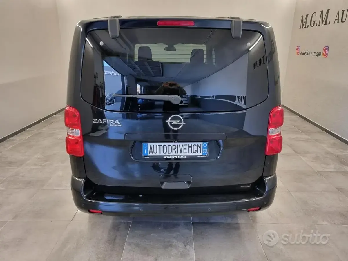Usata Opel Zafira Life 177 CV (130 kW) 2023 Nero Monovolume