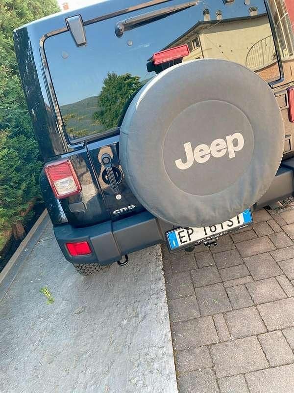 Usata Jeep Wrangler Sahara 200 CV (147 kW) 2013 Nero SUV