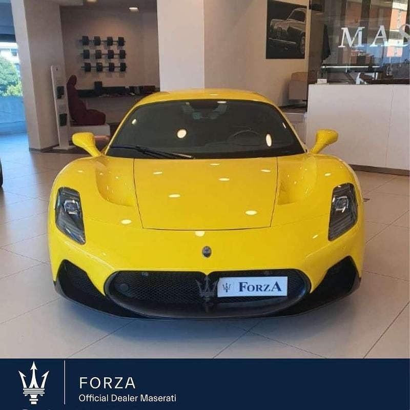 Usata Maserati MC20 630 CV (463 kW) 2022 Giallo modena Coupé