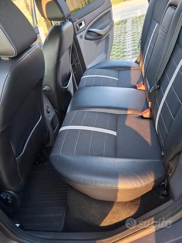 Usata Ford Kuga 160 CV (117 kW) 2011 SUV