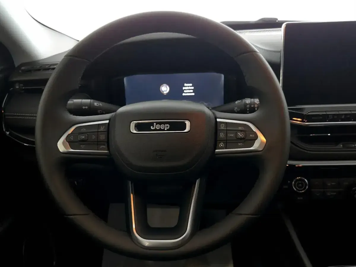 Usata Jeep Compass Summit 131 CV (96 kW) 2025 Grigio SUV