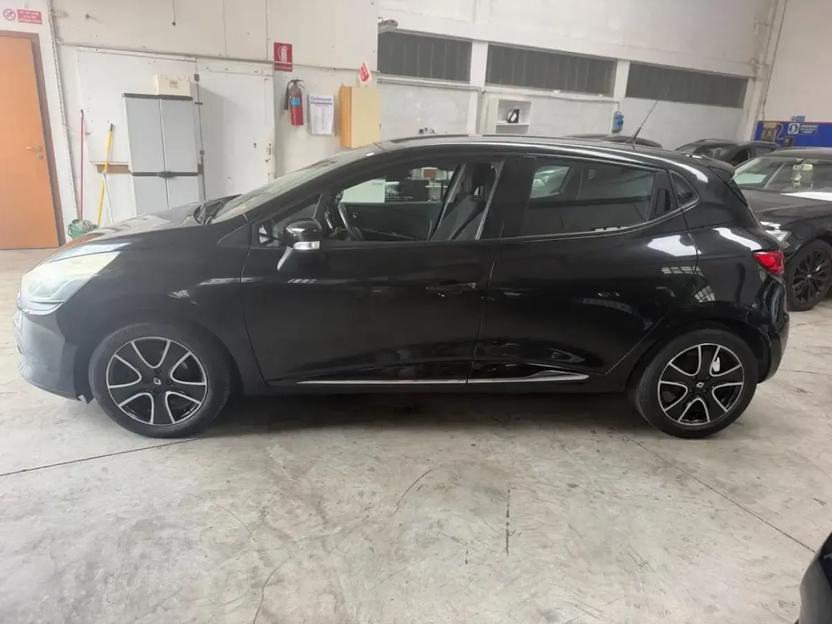 Usata Renault Clio IV 75 CV (55 kW) 2013 Nero Berlina