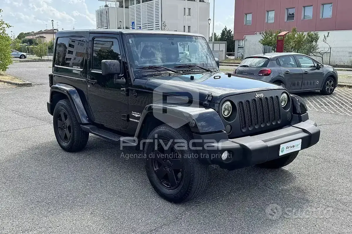 Usata Jeep Wrangler Sahara 200 CV (147 kW) 2011 Nero SUV