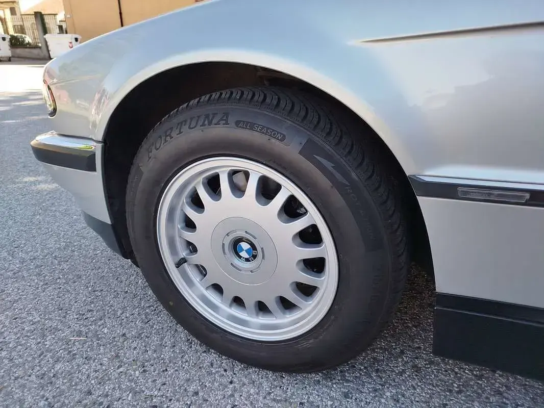 Usata BMW 725 Efficient Dynamics 143 CV (105 kW) 1998 Grigio Berlina