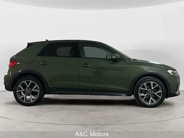 Usata Audi A1 Business 116 CV (85 kW) 2025 Verde SUV