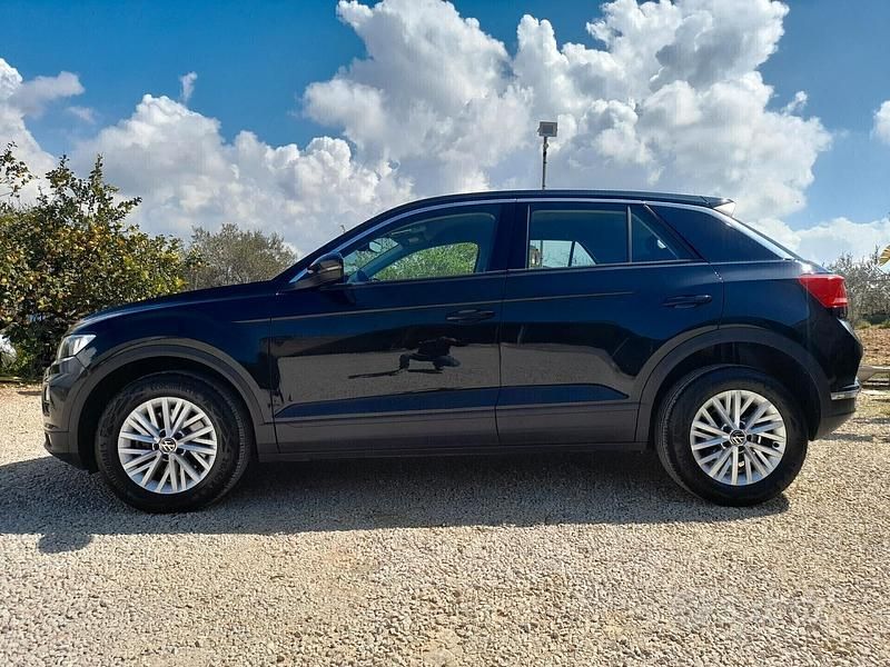 Usata VW T-Roc 150 CV (110 kW) 2021 Nero SUV