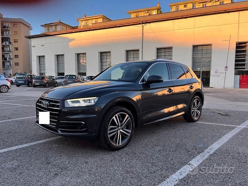 Usata Audi Q5 Sport 286 CV (210 kW) 2019 Grigio scuro SUV