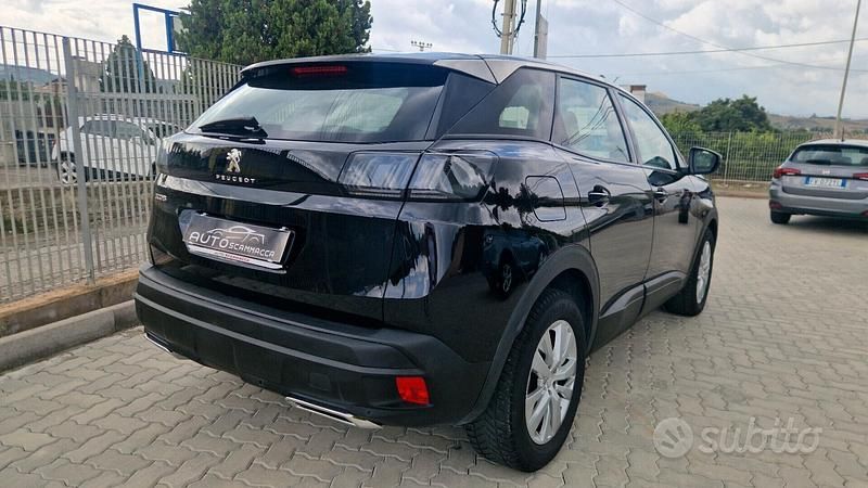 Usata Peugeot 3008 Business-Line 130 CV (95 kW) 2021 Nero SUV