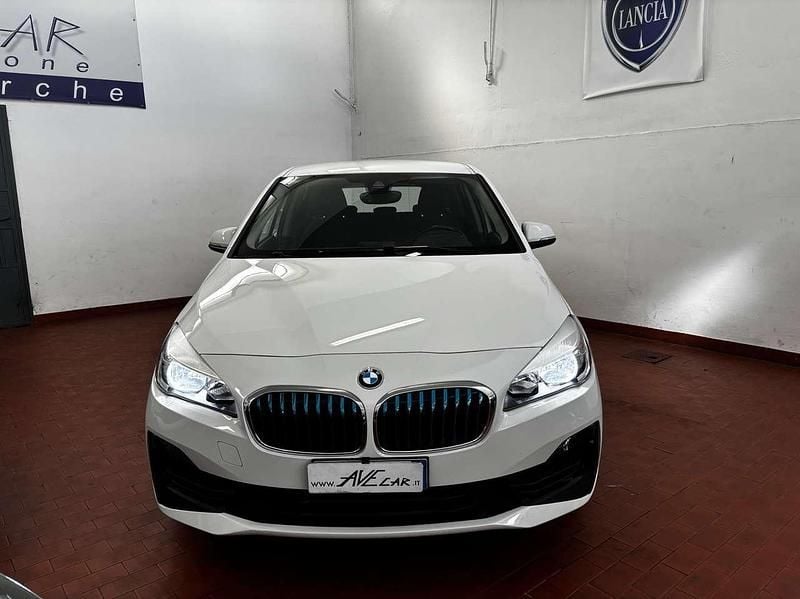 Usata BMW 225 Active Tourer iPerformance 136 CV (100 kW) 2018 Bianco Monovolume