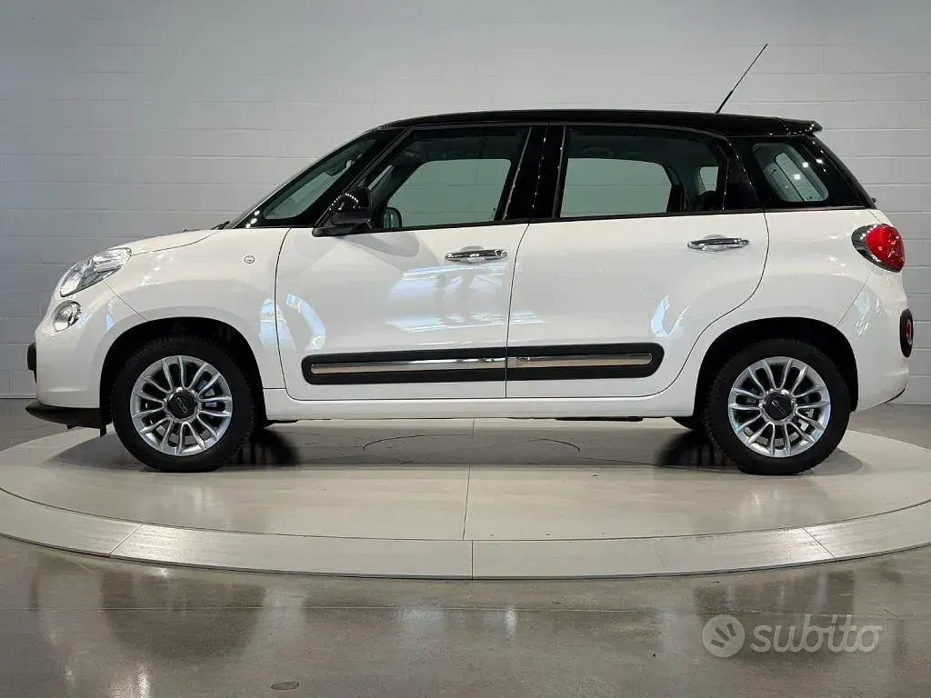 Usata Fiat 500L Lounge 95 CV (69 kW) 2013 Bianco Monovolume