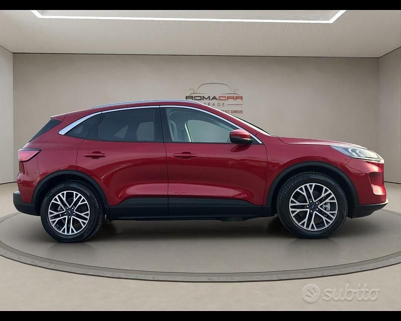 Usata Ford Kuga Business Edition 225 CV (165 kW) 2021 Rosso SUV