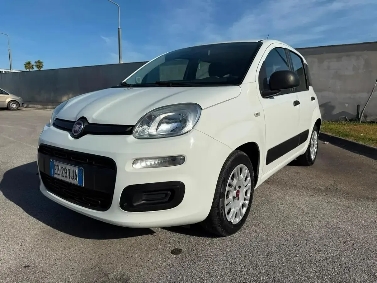 Usata Fiat Panda Easy 75 CV (55 kW) 2015 Bianco Utilitaria