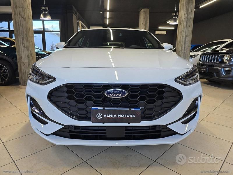 Nuova Ford Focus ST 125 CV (91 kW) 2025 Bianco Berlina