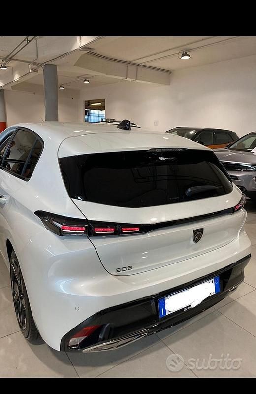 Usata Peugeot 308 Allure 131 CV (96 kW) 2023 Bianco Berlina