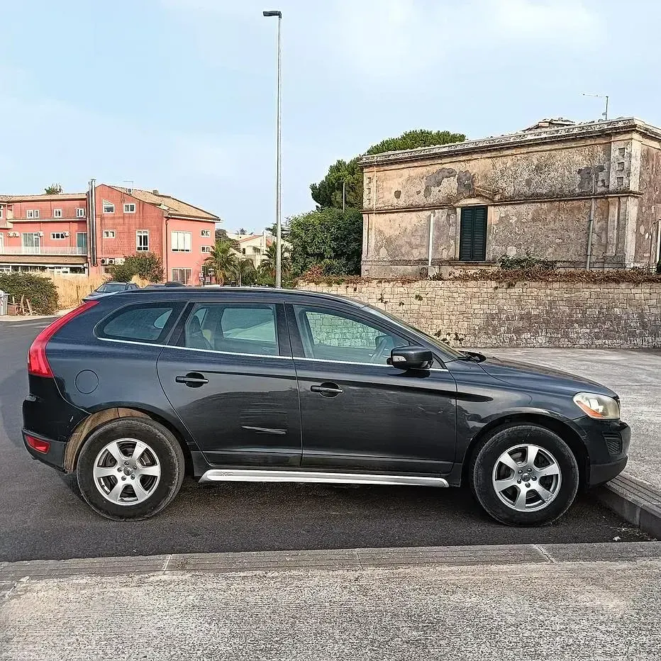 Usata Volvo XC60 215 CV (158 kW) 2011 SUV