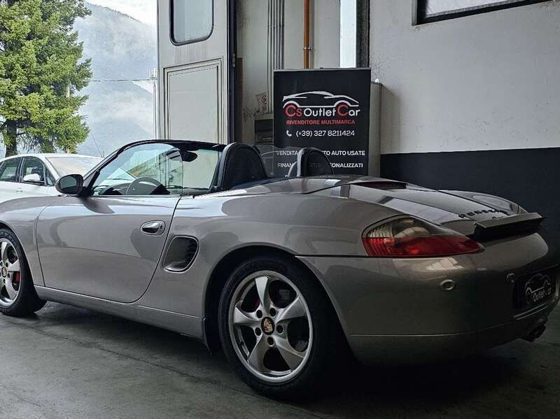 Usata Porsche Boxster 220 CV (161 kW) 2001 Grigio Cabrio