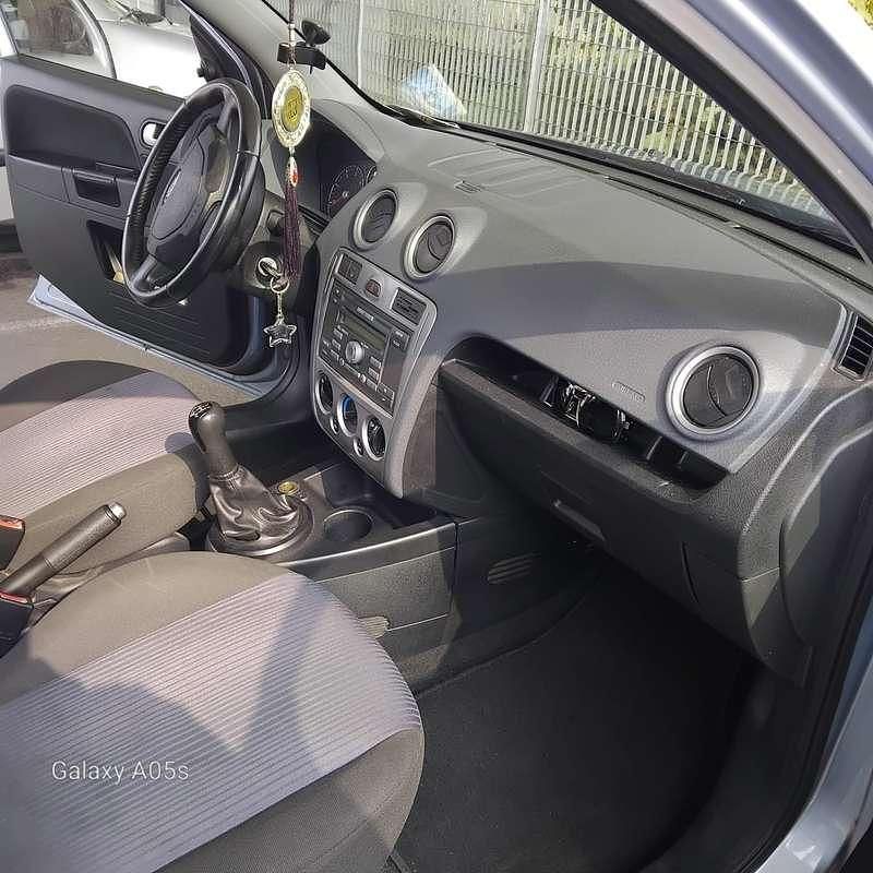 Usata Ford Fusion Collection 68 CV (50 kW) 2007 Blu/azzurro Monovolume