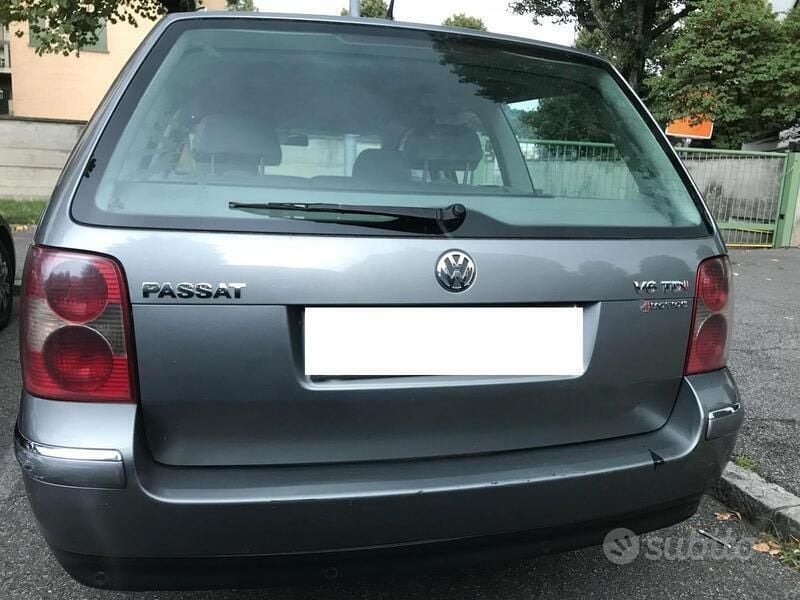 Usata VW Passat 150 CV (110 kW) 2002 Grigio Station wagon